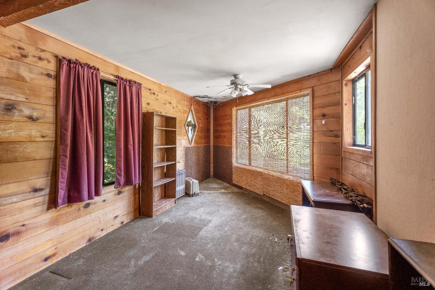 28855 Timberline Road Willits CA 95490