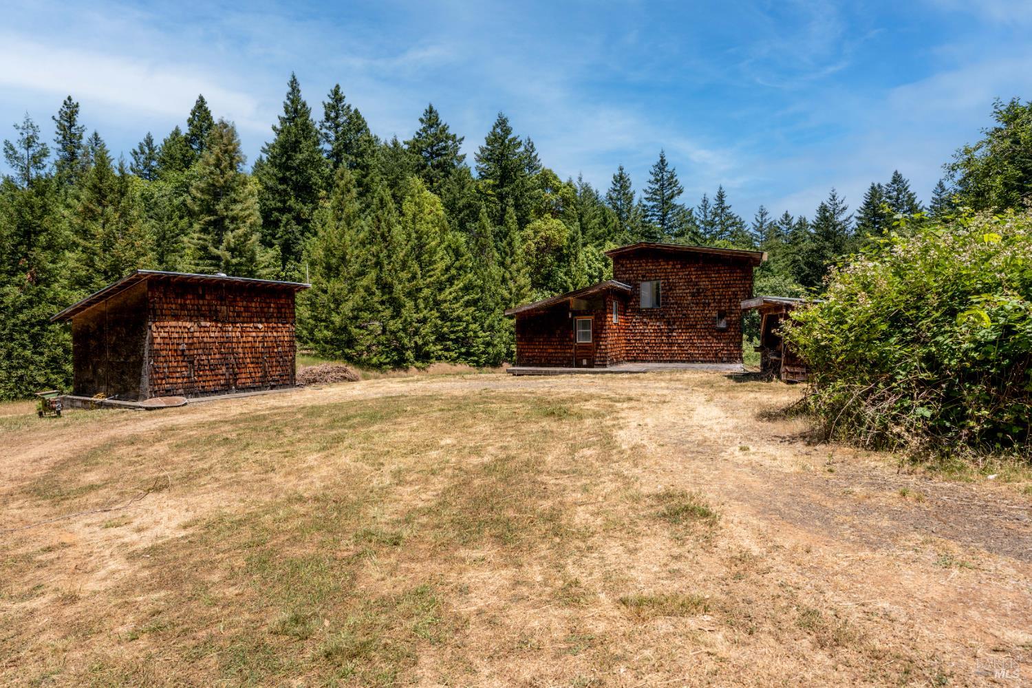 28855 Timberline Road Willits CA 95490