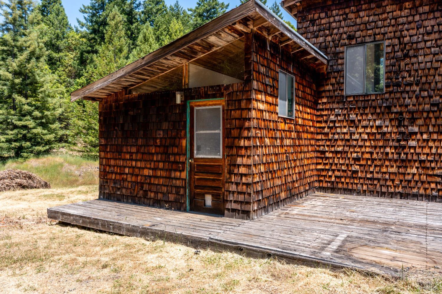 28855 Timberline Road Willits CA 95490