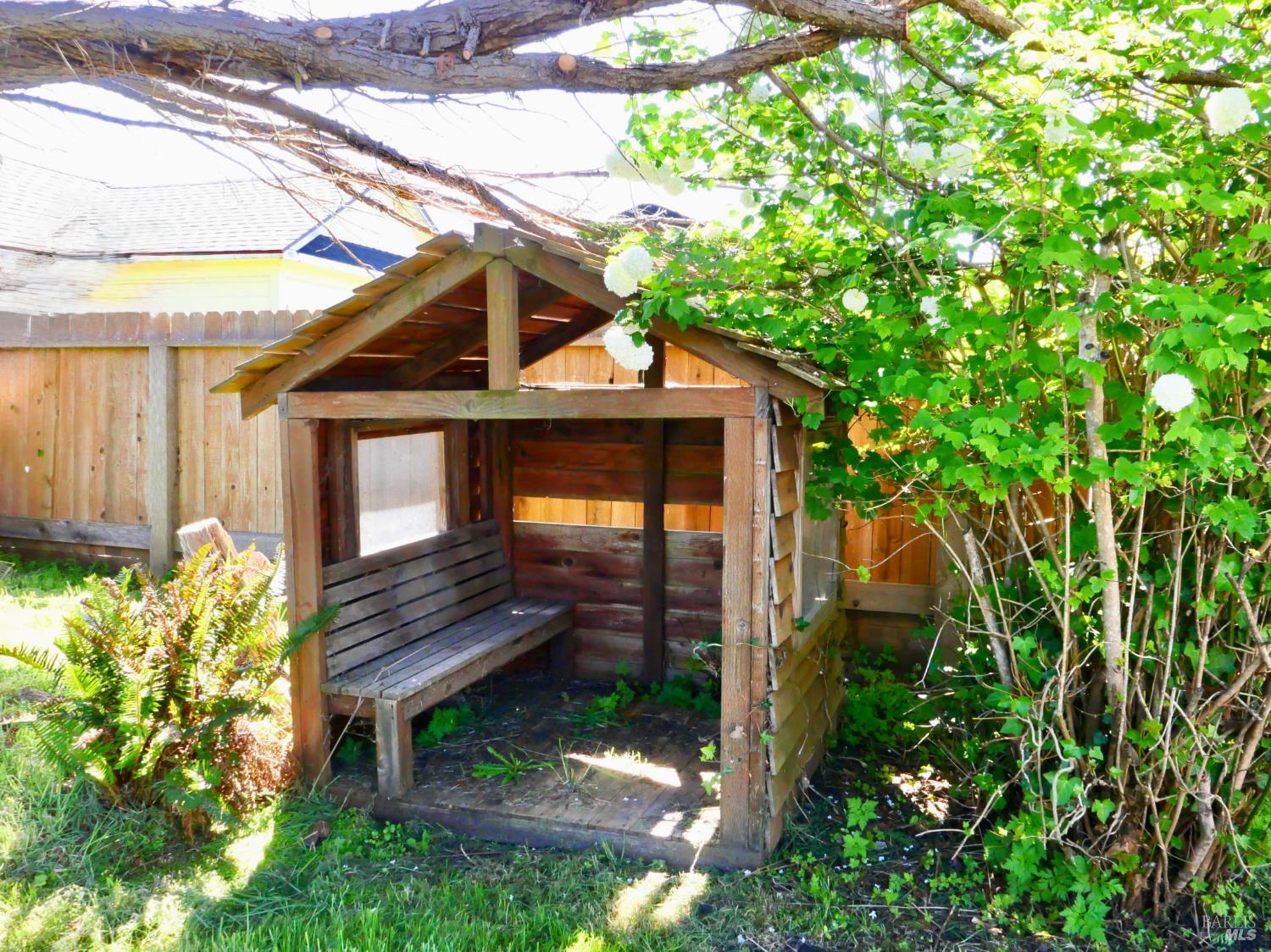 730 E Chestnut Street Fort Bragg CA 95437
