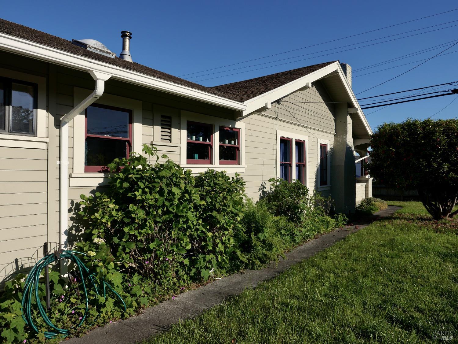 730 E Chestnut Street Fort Bragg CA 95437