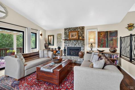 275 Kerry Lane Cloverdale CA 95425