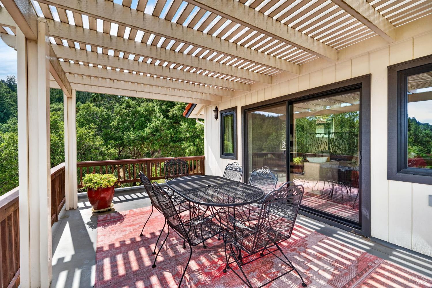 275 Kerry Lane Cloverdale CA 95425