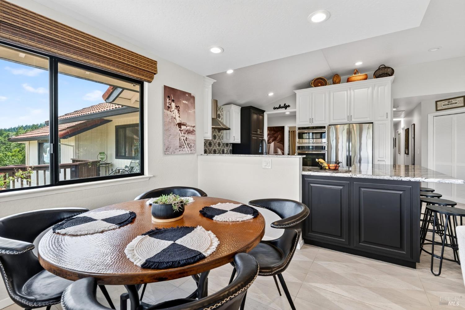 275 Kerry Lane Cloverdale CA 95425
