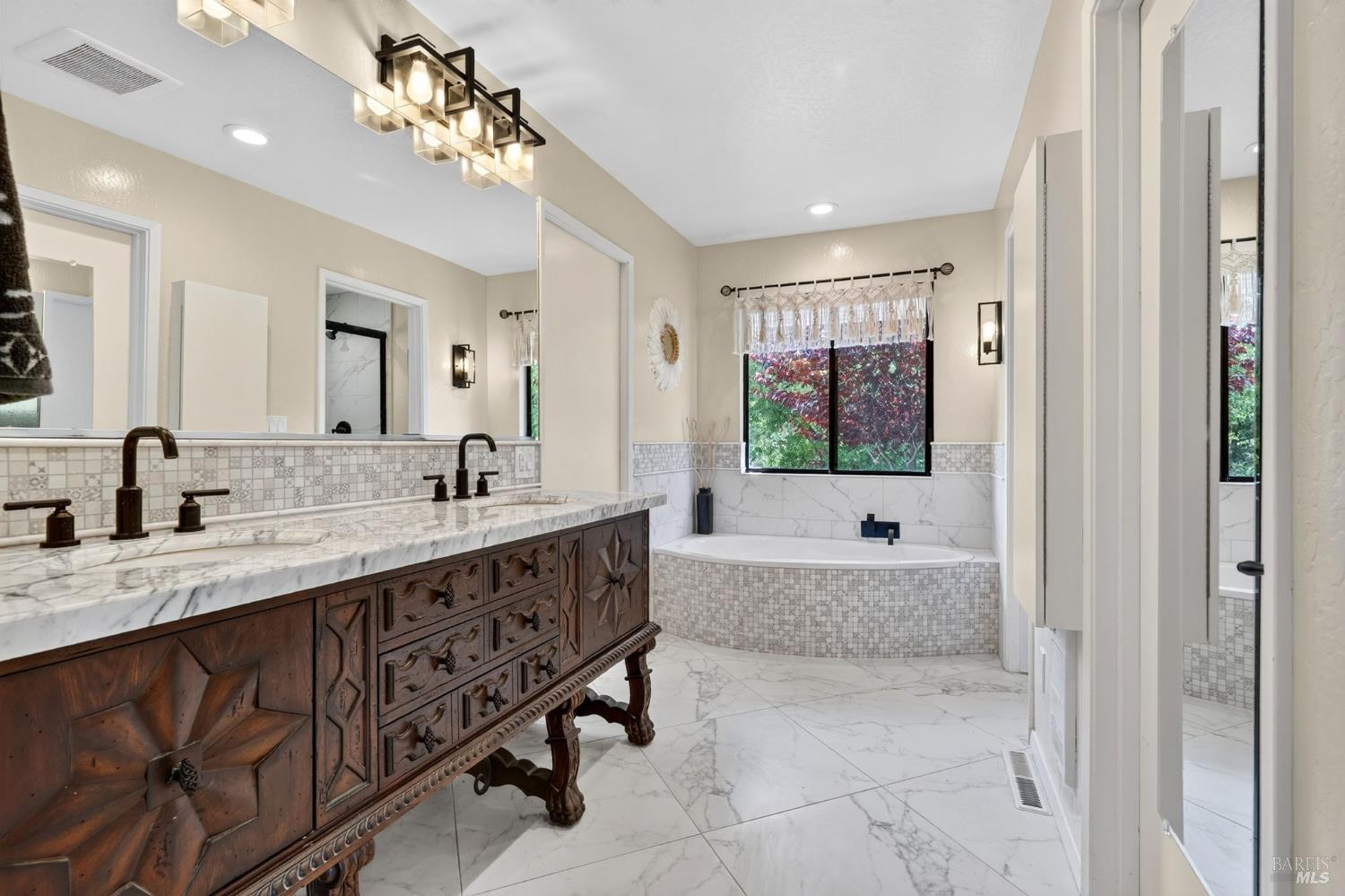 275 Kerry Lane Cloverdale CA 95425