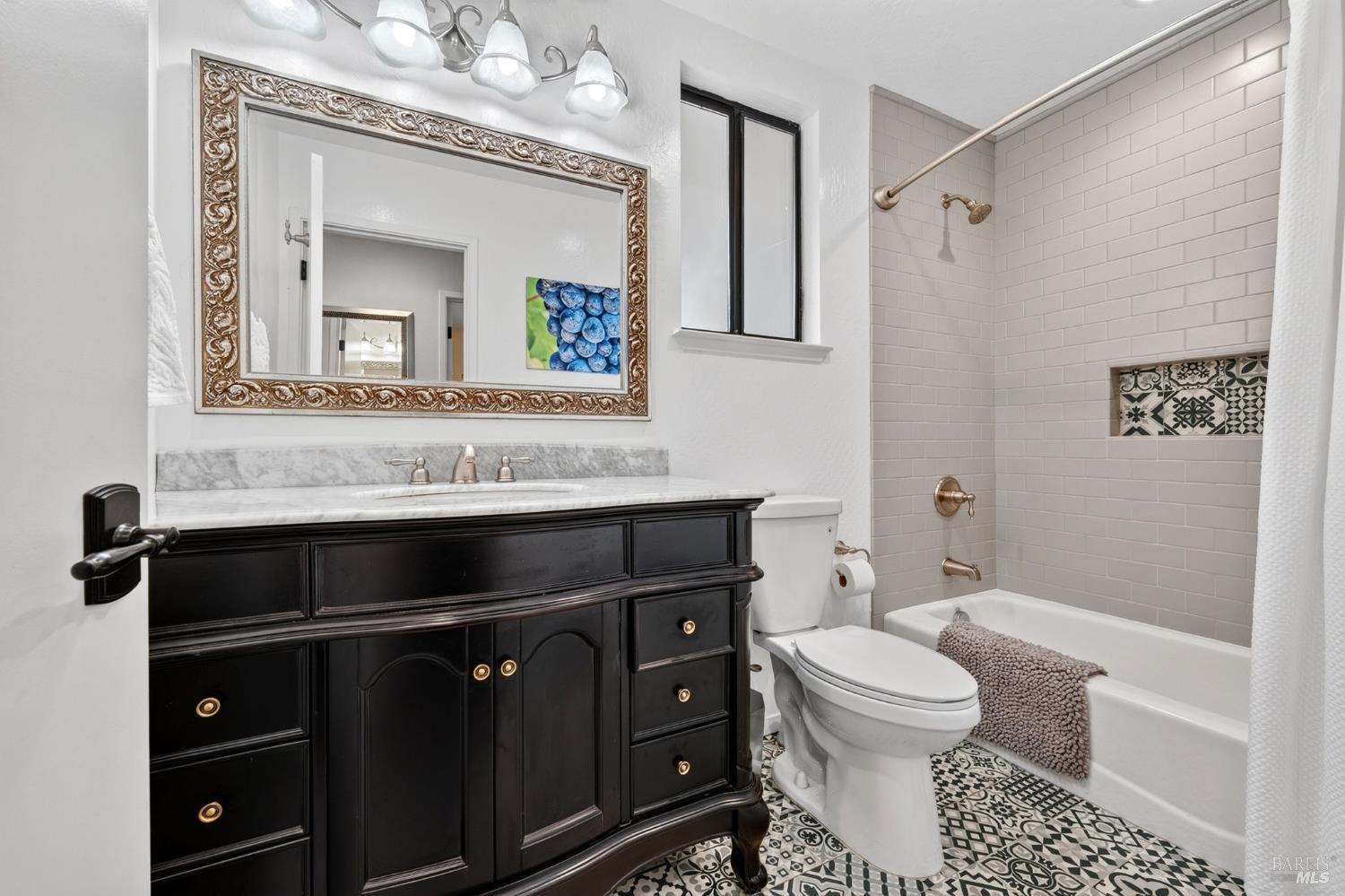 275 Kerry Lane Cloverdale CA 95425