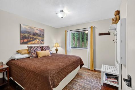 275 Kerry Lane Cloverdale CA 95425