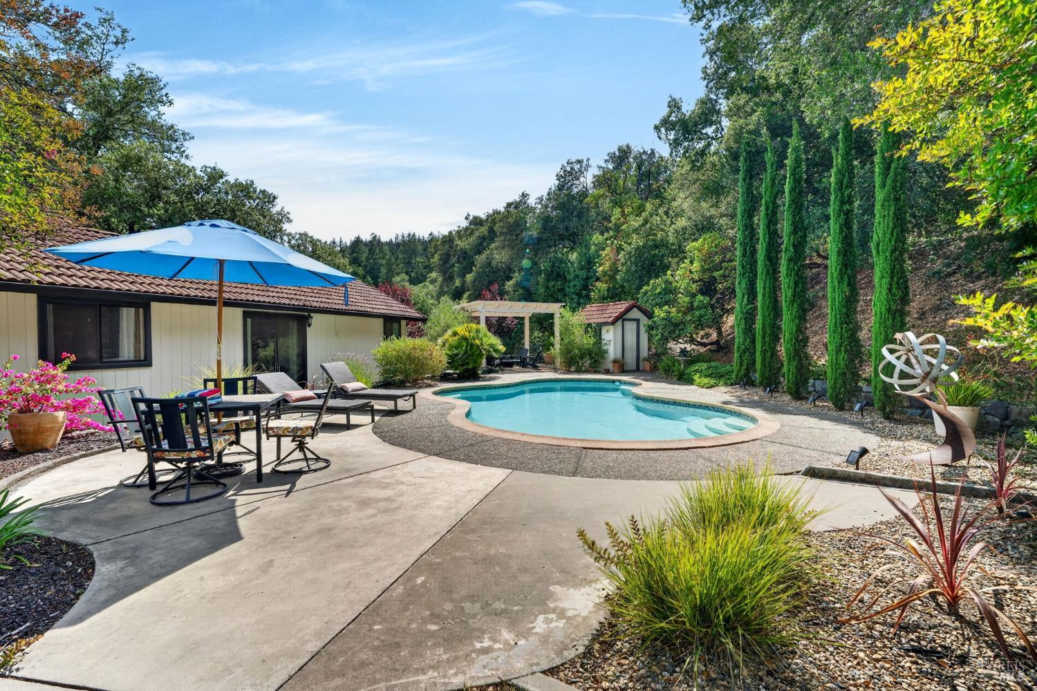 275 Kerry Lane Cloverdale CA 95425