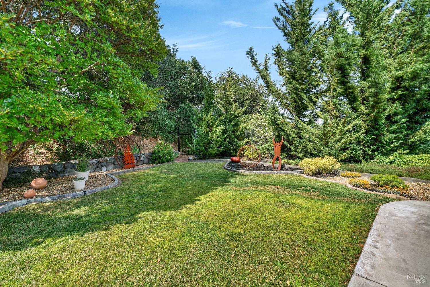 275 Kerry Lane Cloverdale CA 95425