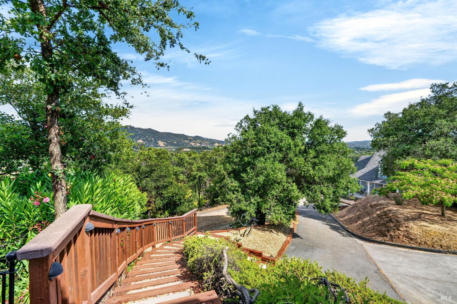 275 Kerry Lane Cloverdale CA 95425
