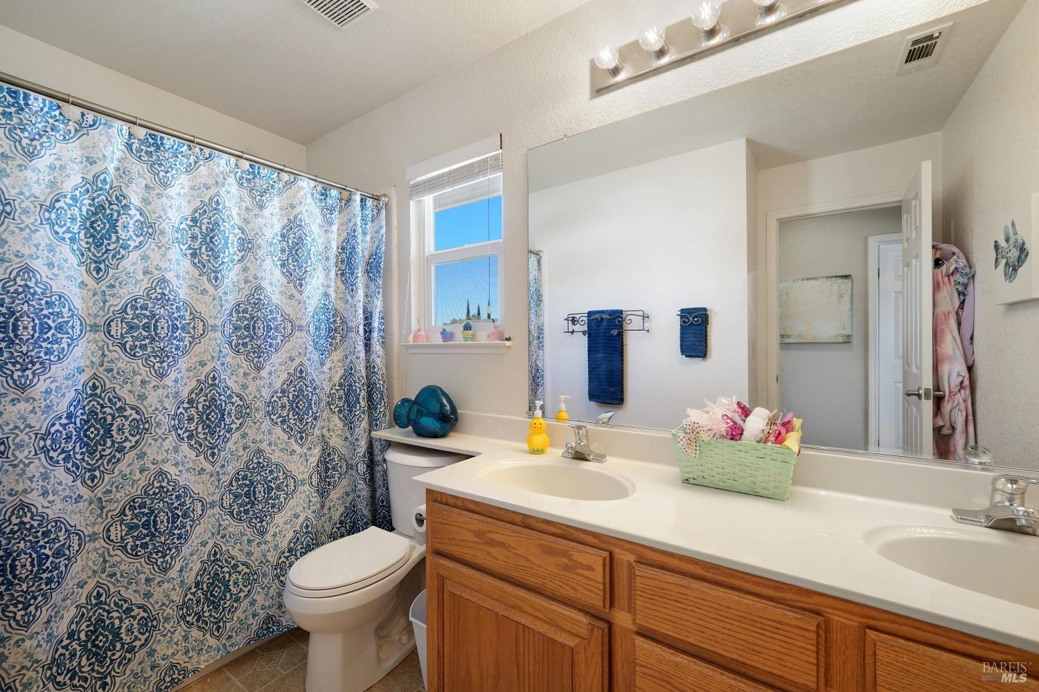 1169 Notre Dame Circle Vacaville CA 95687