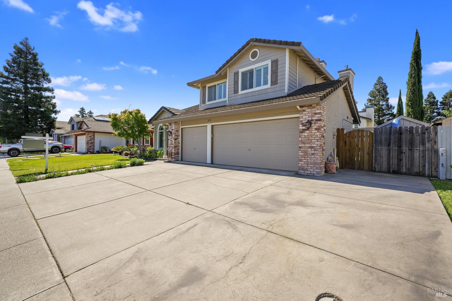 1169 Notre Dame Circle Vacaville CA 95687