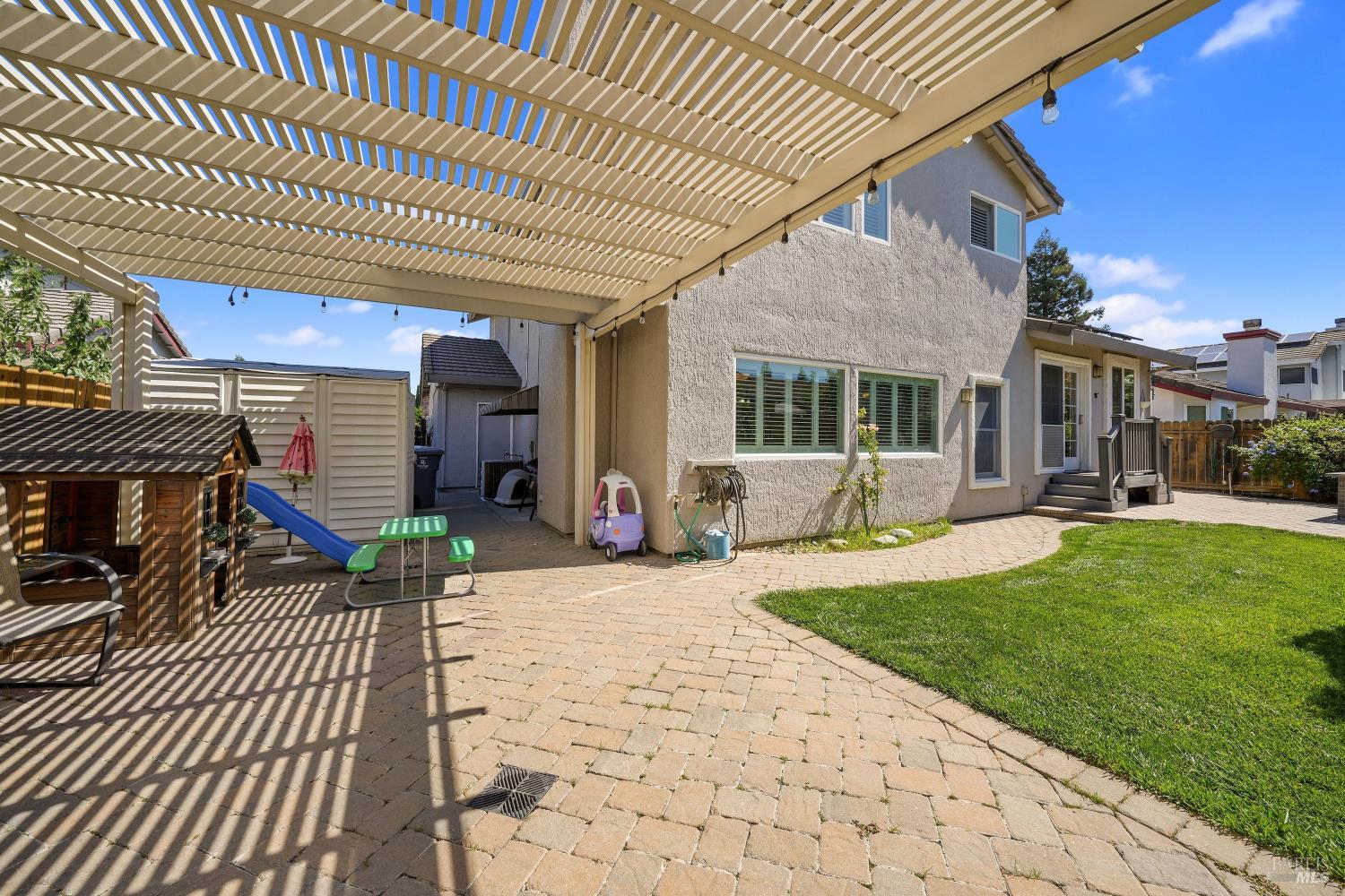 1169 Notre Dame Circle Vacaville CA 95687