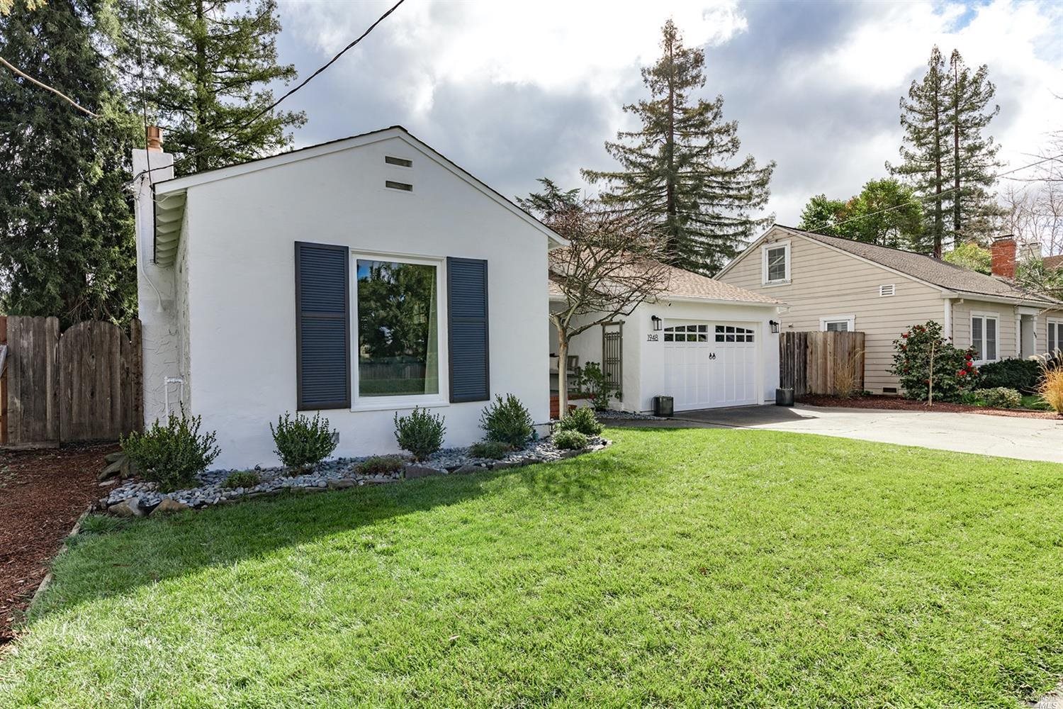 1948 Belmont Court Santa Rosa CA 95404