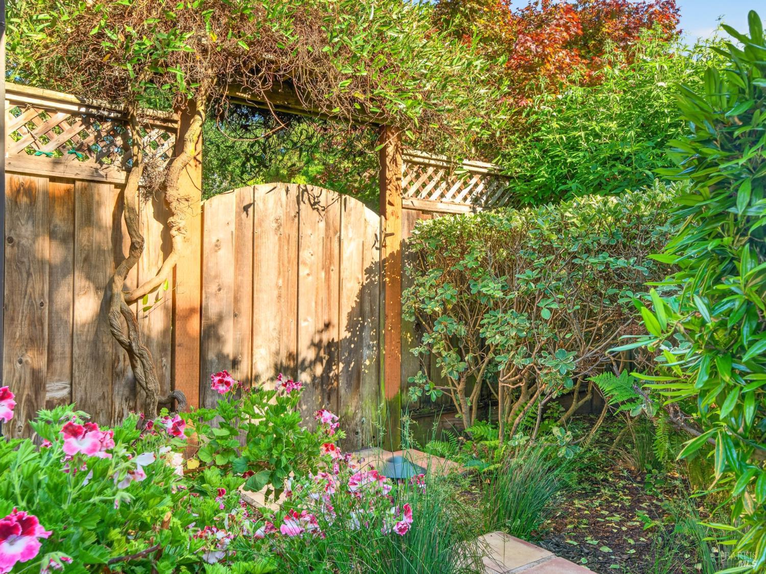 18 Clement Court Napa CA 94558