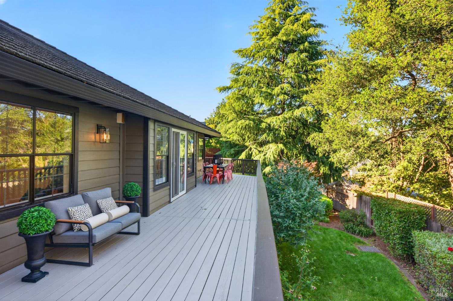 18 Clement Court Napa CA 94558