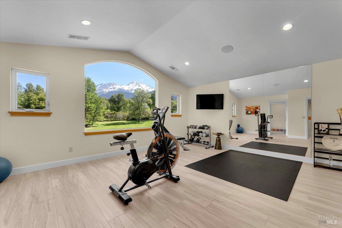 1395 Northridge Drive Mount Shasta CA 96067