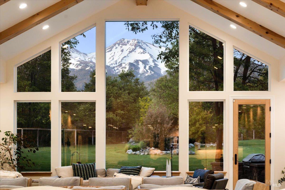 1395 Northridge Drive Mount Shasta CA 96067