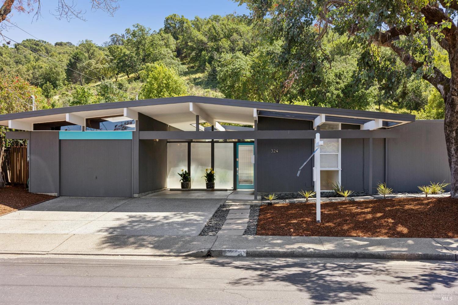 324 Devon Drive San Rafael CA 94903