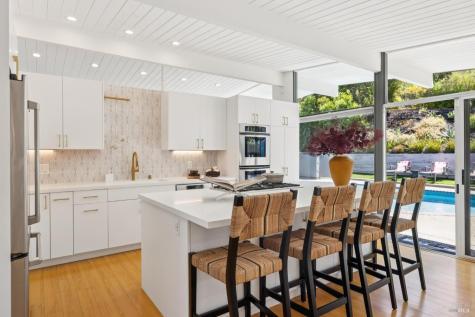324 Devon Drive San Rafael CA 94903