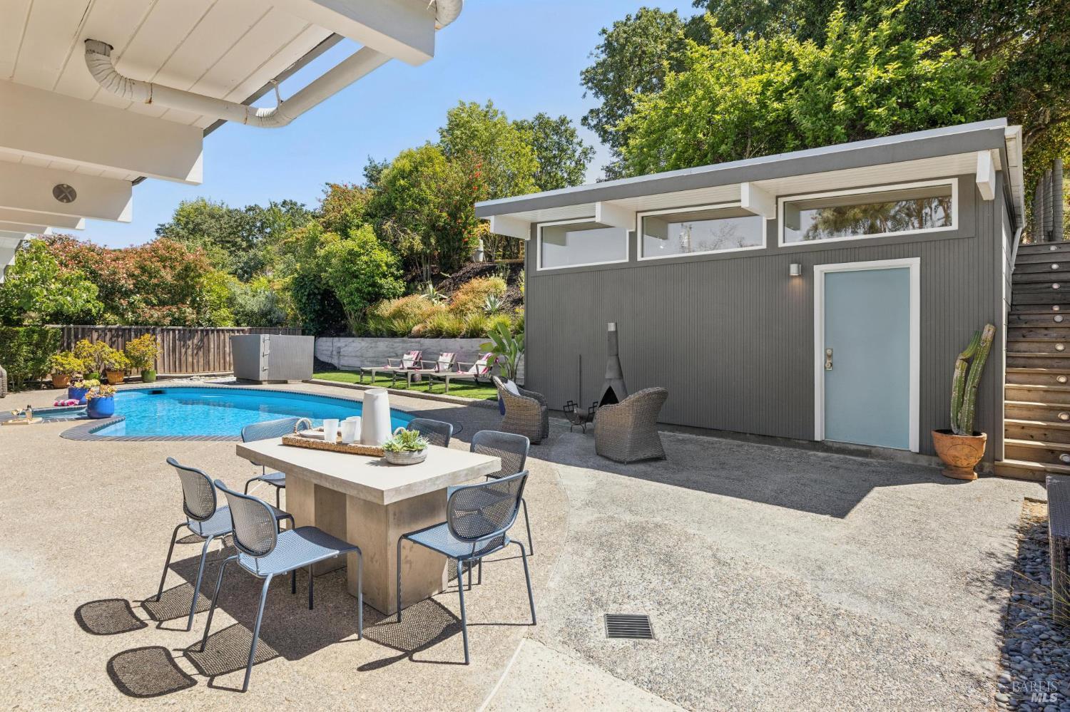 324 Devon Drive San Rafael CA 94903