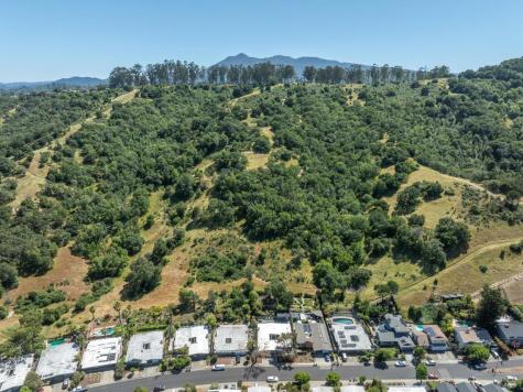 324 Devon Drive San Rafael CA 94903