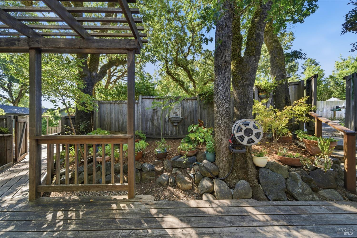 9222 Argonne Way Forestville CA 95436