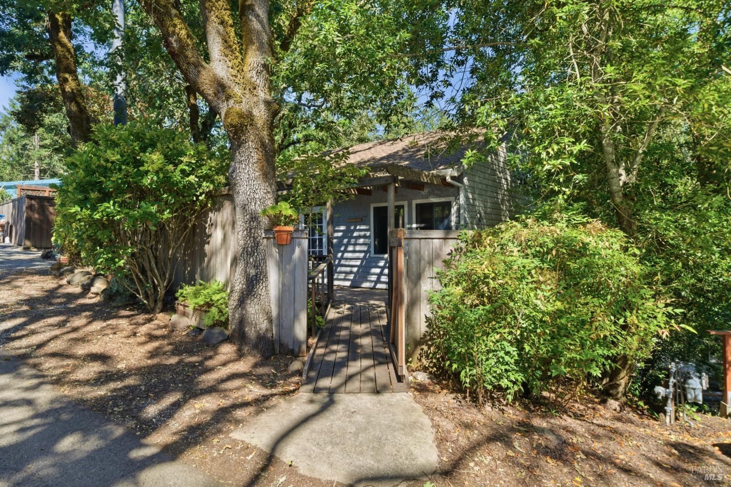 9222 Argonne Way Forestville CA 95436