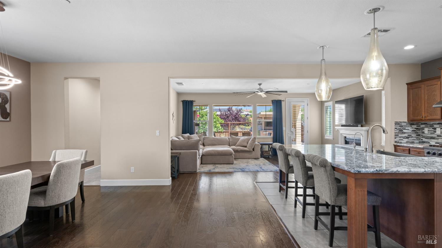 786 Elderberry Loop Vacaville CA 95688