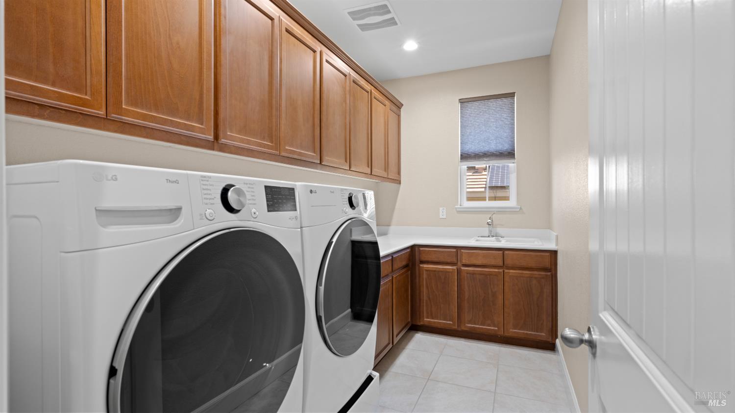 786 Elderberry Loop Vacaville CA 95688