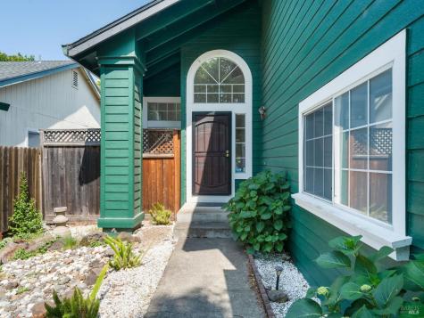 1520 Cabernet Circle Santa Rosa CA 95403