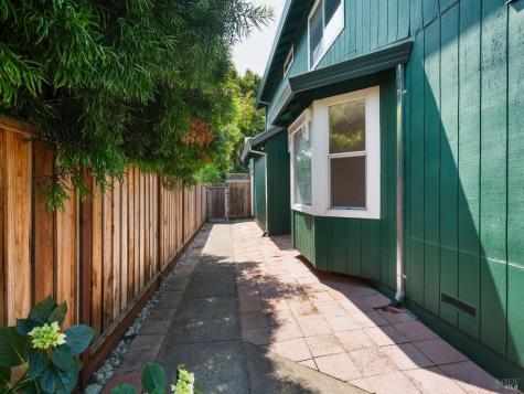 1520 Cabernet Circle Santa Rosa CA 95403