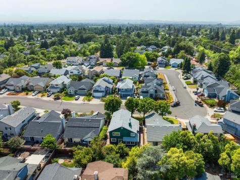 1520 Cabernet Circle Santa Rosa CA 95403