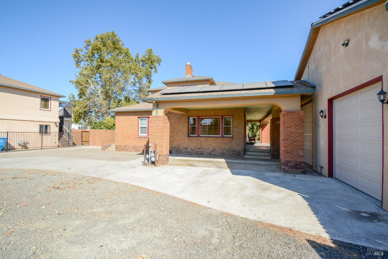 811 N First Street Dixon CA 95620