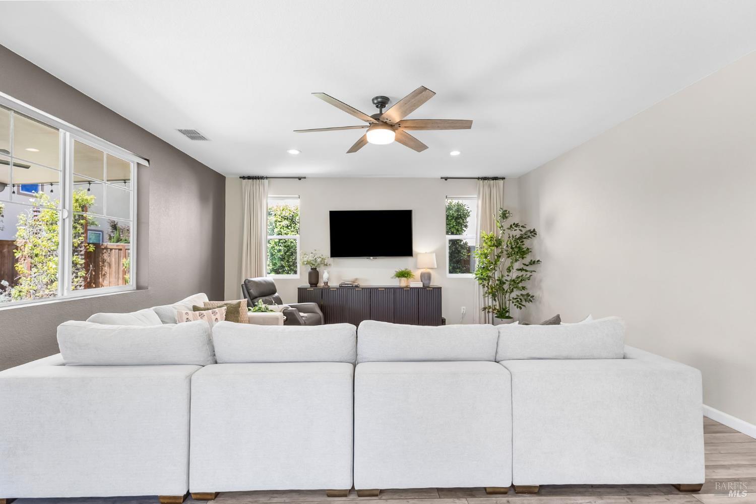 600 Blake Road Vacaville CA 95687
