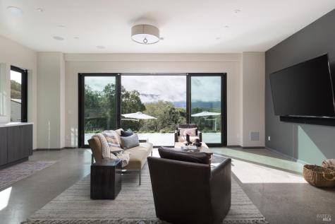 1970 Warm Springs Road Glen Ellen CA 95442