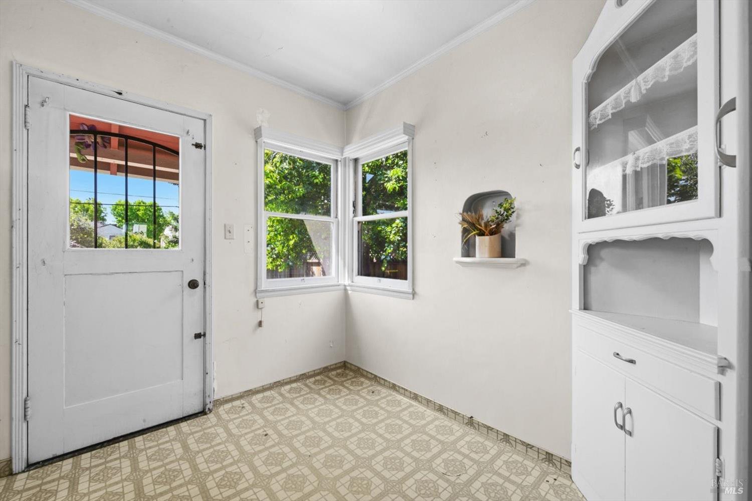 1939 Indiana Street Vallejo CA 94590