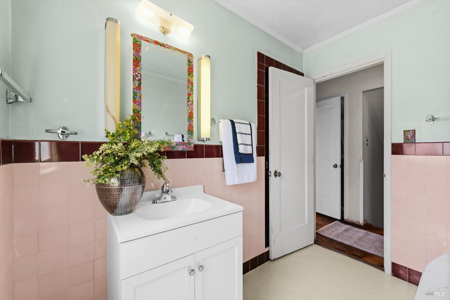 1939 Indiana Street Vallejo CA 94590