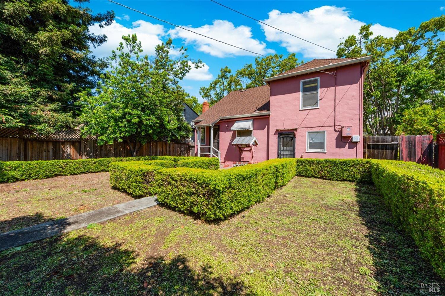 1939 Indiana Street Vallejo CA 94590