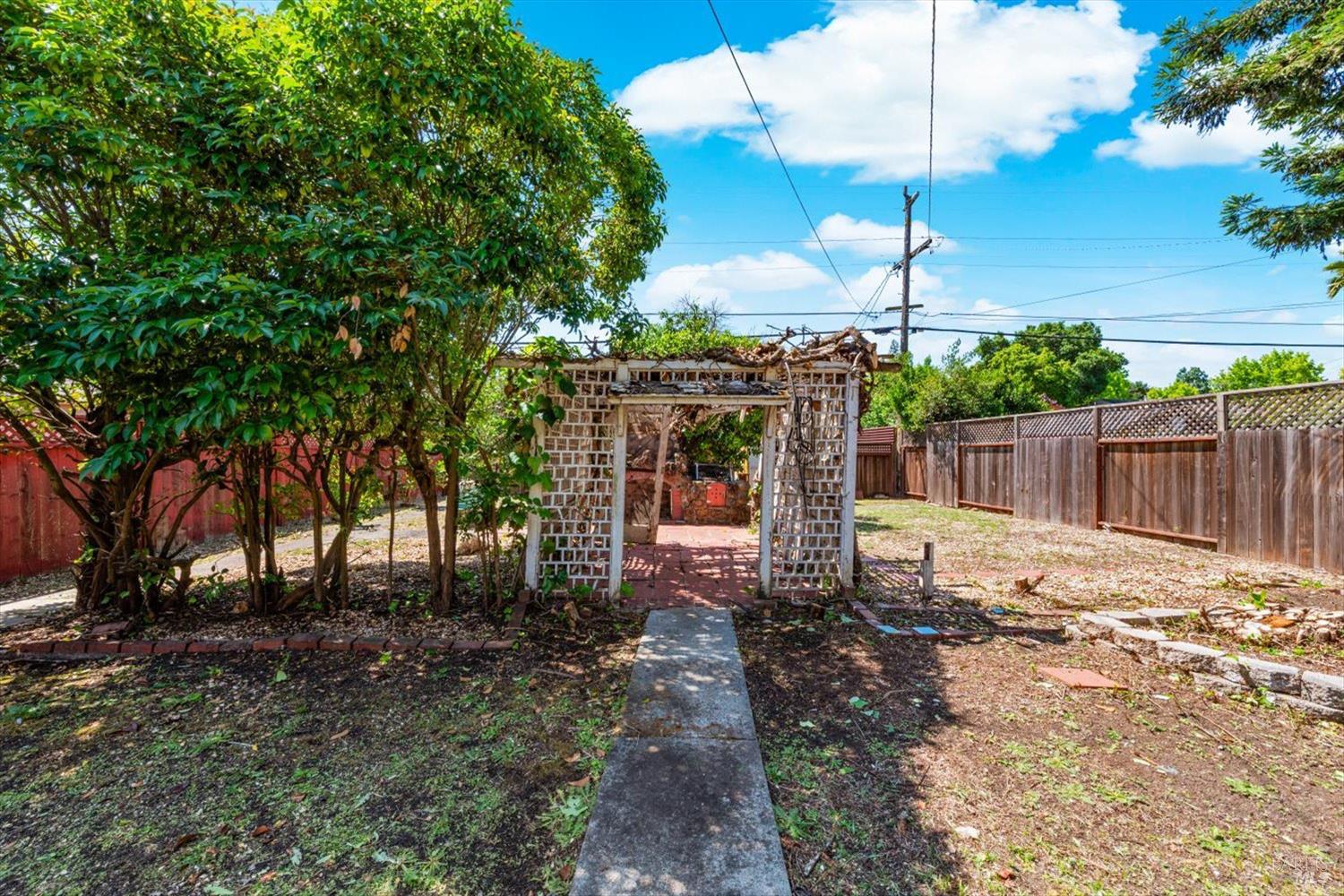 1939 Indiana Street Vallejo CA 94590