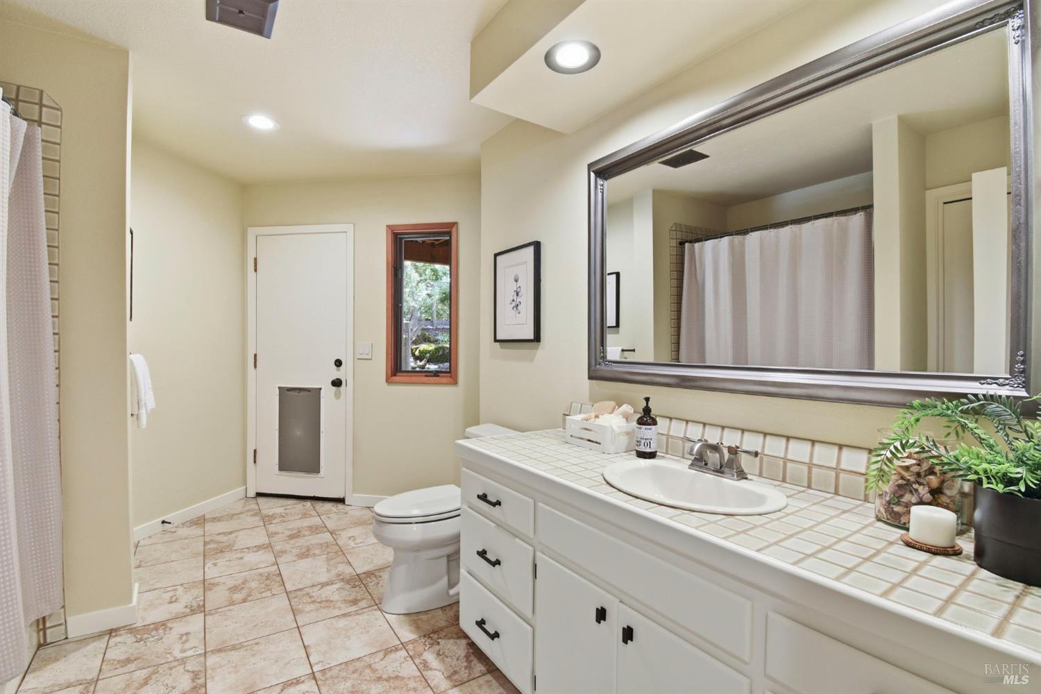 4730 Woodcliff Court Santa Rosa CA 95405