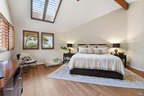 4730 Woodcliff Court Santa Rosa CA 95405