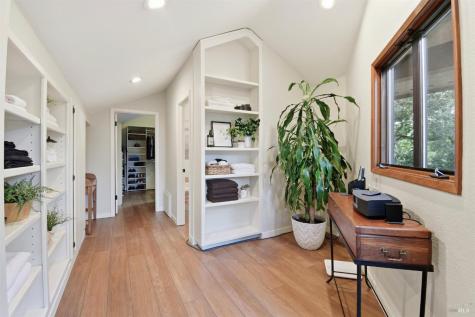 4730 Woodcliff Court Santa Rosa CA 95405