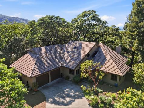 4730 Woodcliff Court Santa Rosa CA 95405