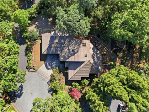 4730 Woodcliff Court Santa Rosa CA 95405