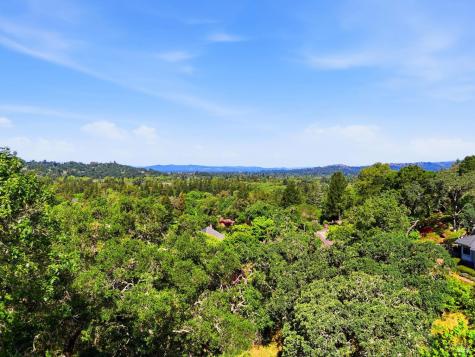4730 Woodcliff Court Santa Rosa CA 95405