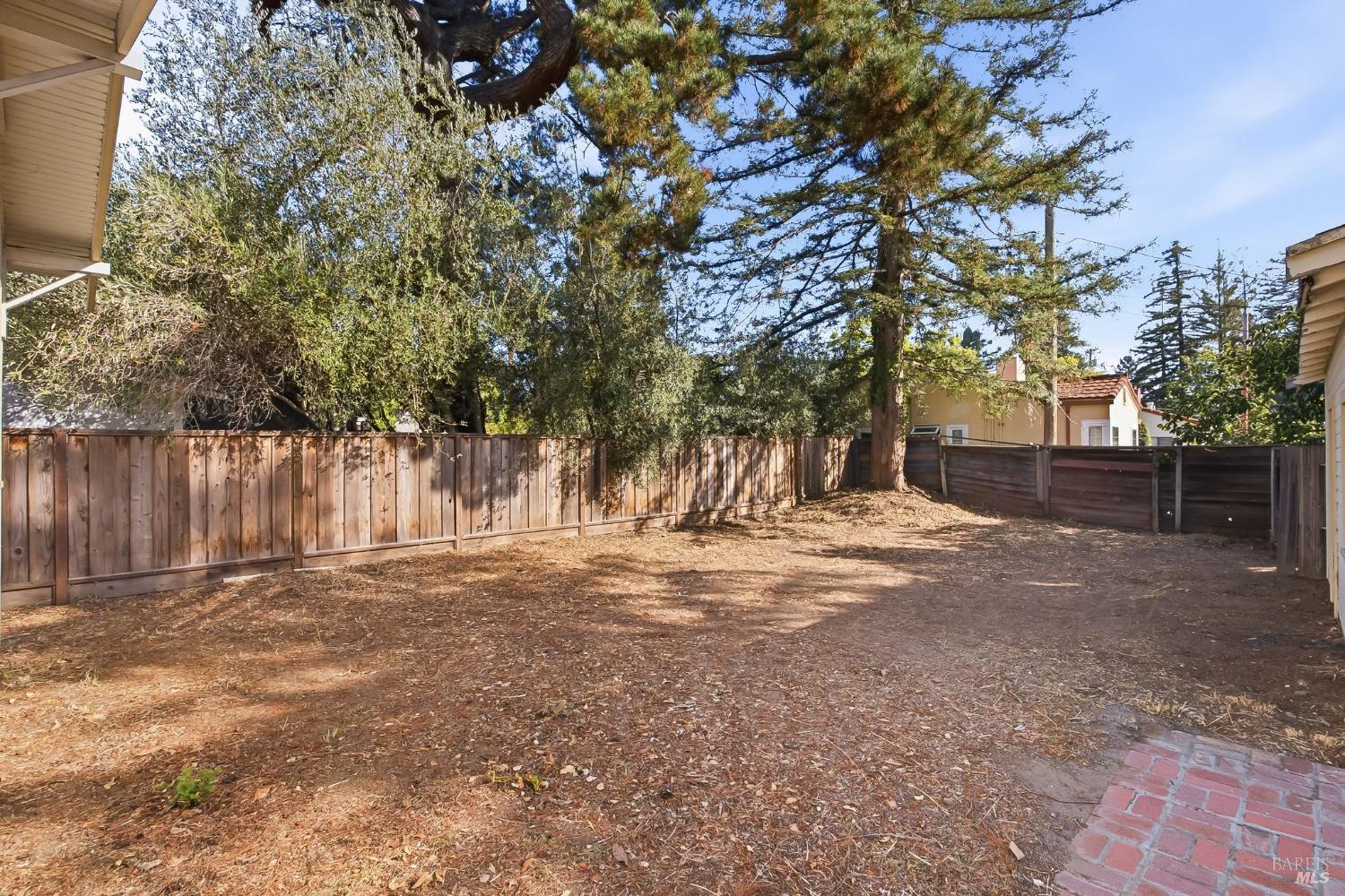 1011 Guinda Street Palo Alto CA 94301
