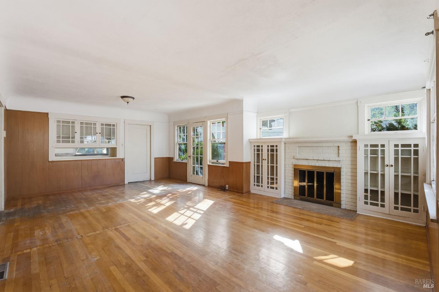 1011 Guinda Street Palo Alto CA 94301