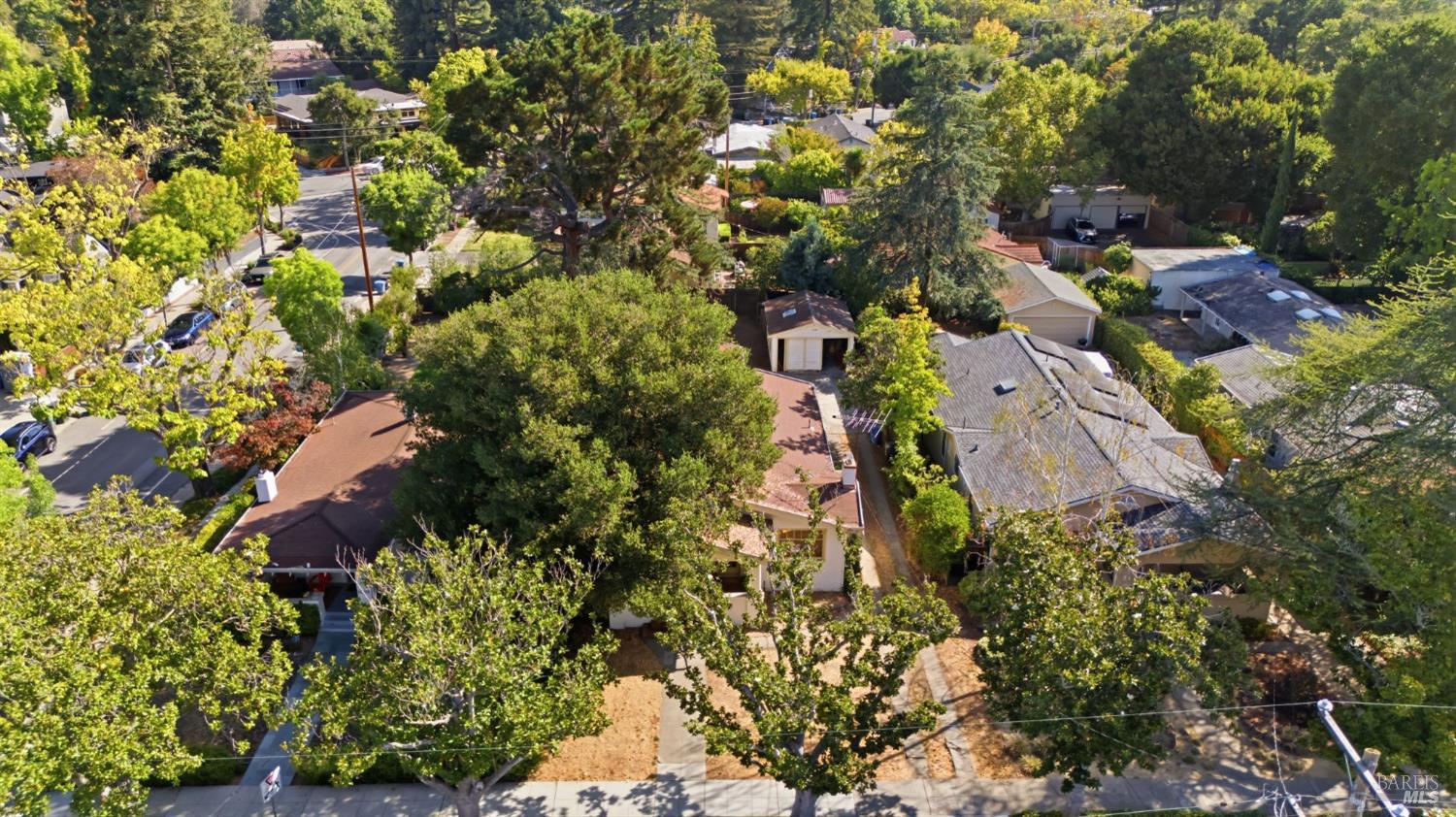 1011 Guinda Street Palo Alto CA 94301