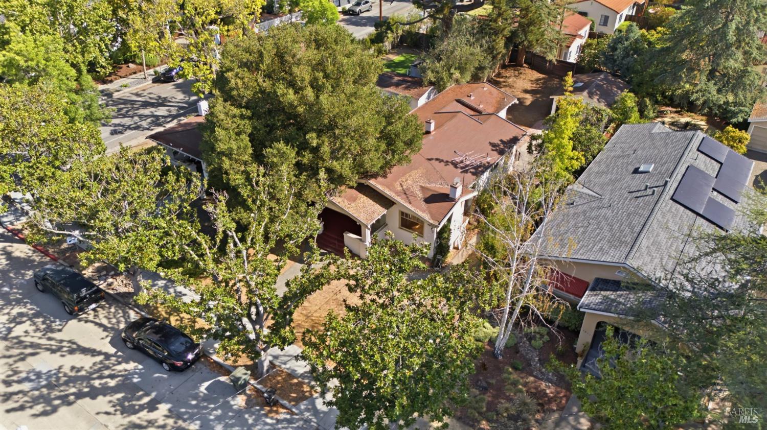1011 Guinda Street Palo Alto CA 94301
